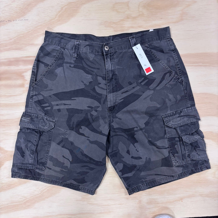 VINTAGE CARGO SHORT 36"
