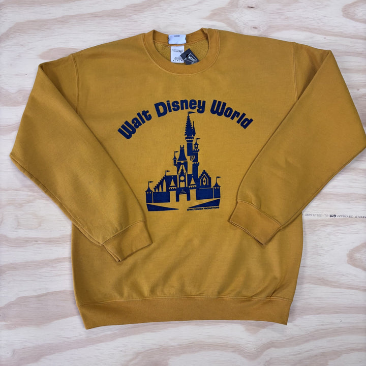 VINTAGE WALT DISNEY WORLD CREW NECK MEDIUM